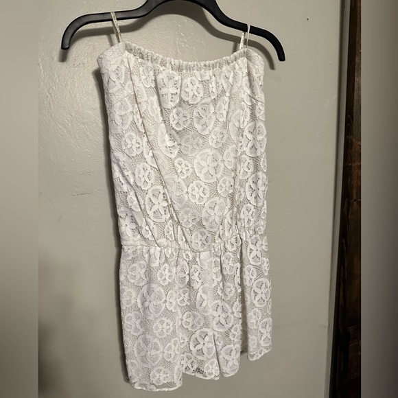 Lilly Pulitzer lace strapless romper - Picture 1 of 5